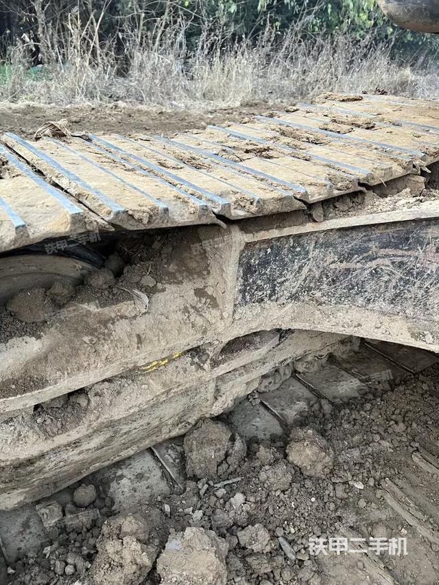 单侧履带整体（整机外观）