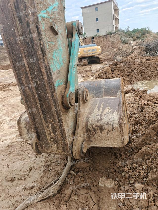 小臂整体左后（工作和回转装置）