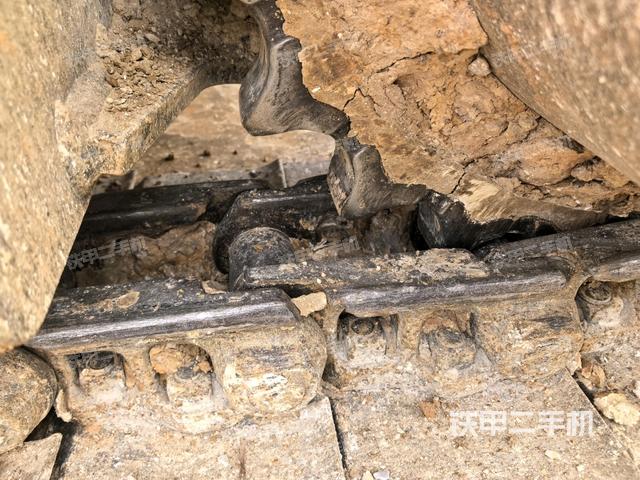 右侧履带整体（行走机构）