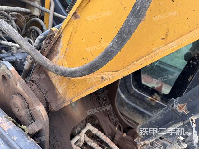 大臂根部 斜视（工作和回转装置）