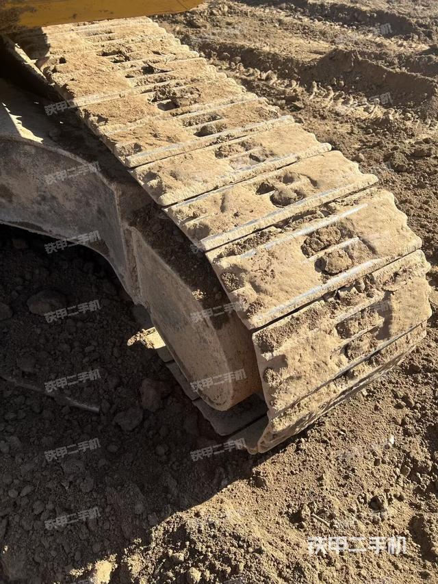 单侧履带整体（整机外观）