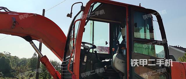 驾驶室整体（整机外观）