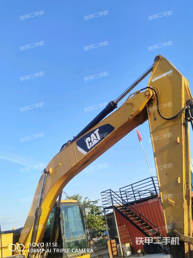 大臂根部?斜視（工作和回轉(zhuǎn)裝置）