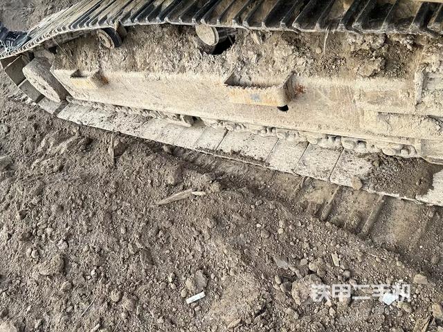 单侧履带整体（整机外观）