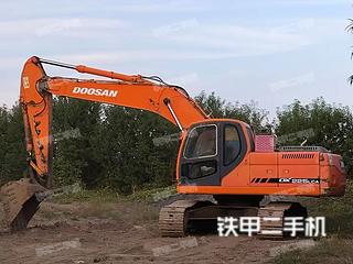 斗山DX225LC挖掘机
