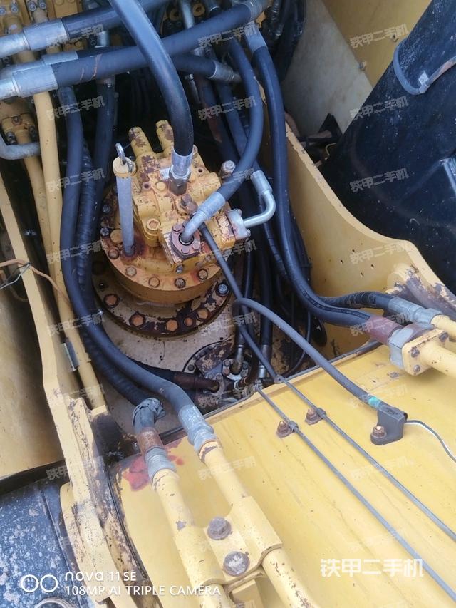 回轉(zhuǎn)馬達（上車部件）