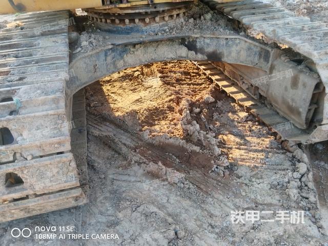 右側(cè)行走馬達蓋板（行走機構(gòu)）