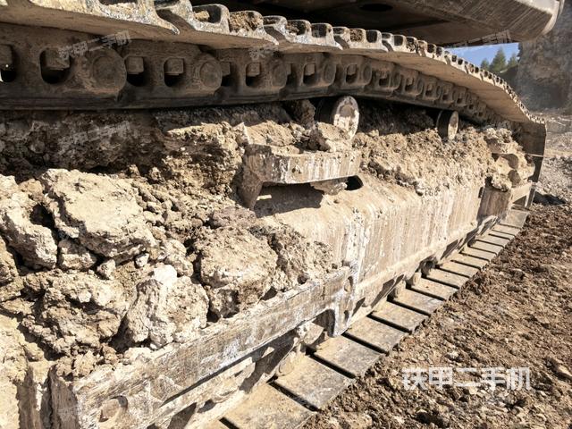 右驱动轮（行走机构）