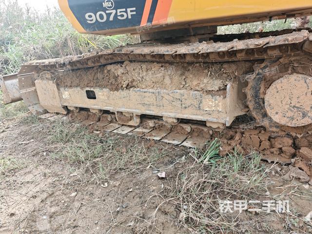 左侧履带整体 （行走机构）