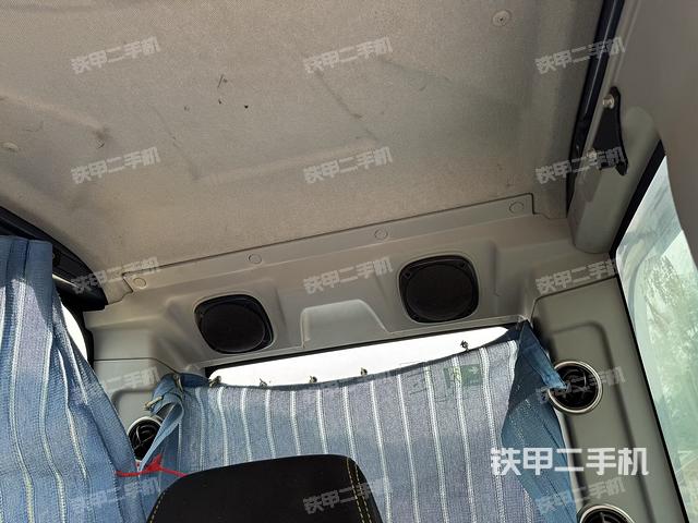 座椅后部（驾驶室部分）