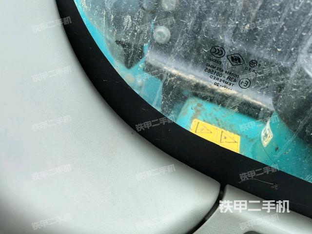 后窗玻璃角標(biāo)（駕駛室部分）