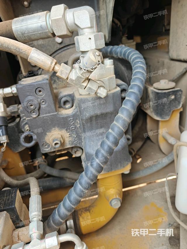 液压泵室（大件舱室）