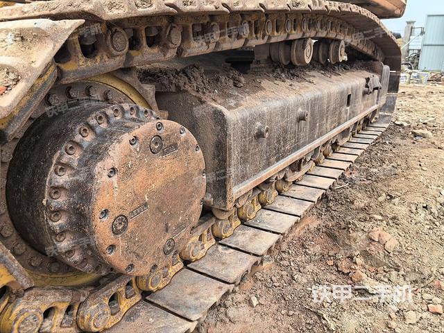 单侧履带整体（整机外观）