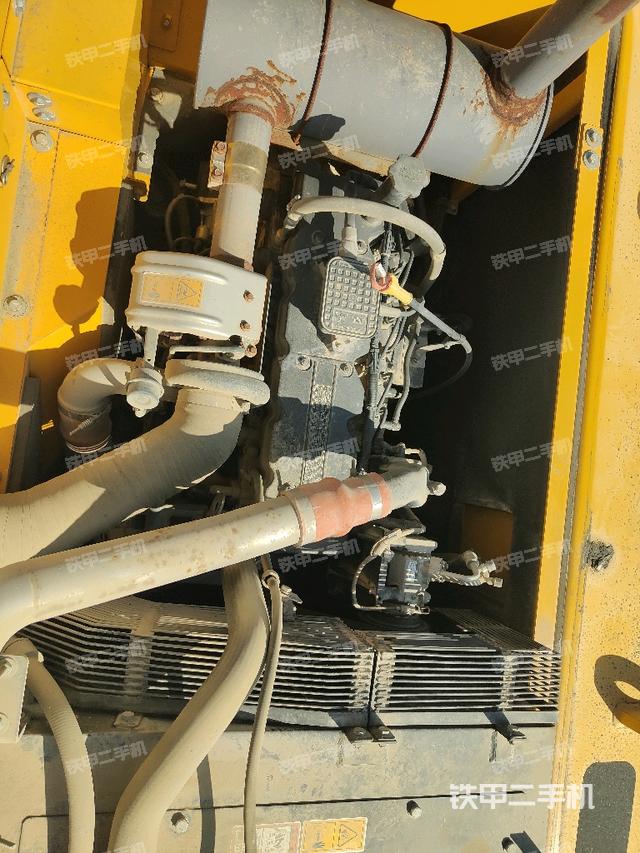 发动机室（上车部件）