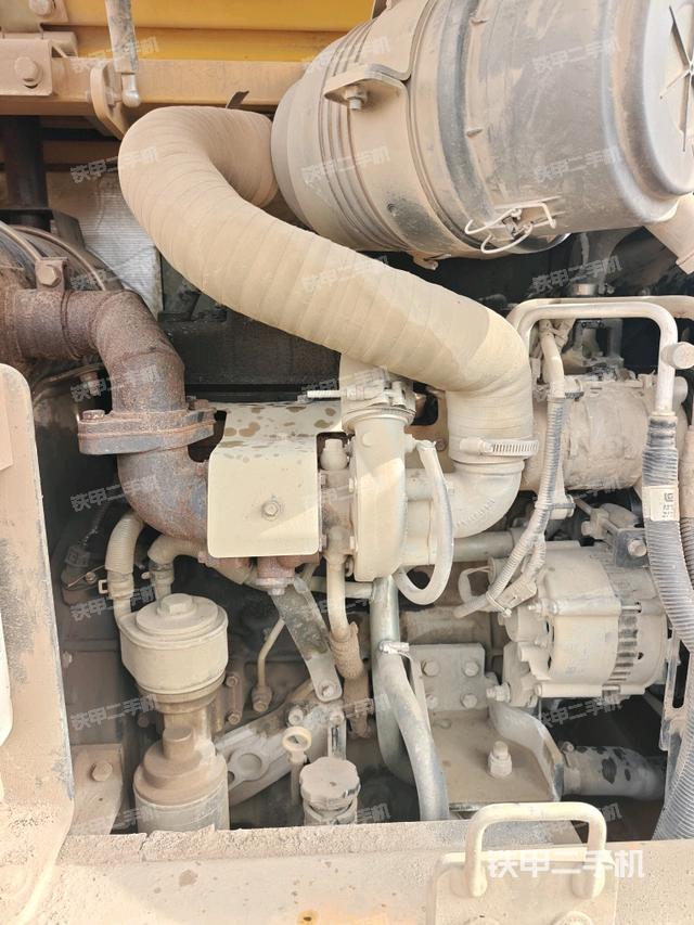 发动机室（上车部件）