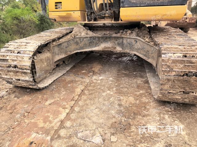 大臂根部 斜视（工作和回转装置）