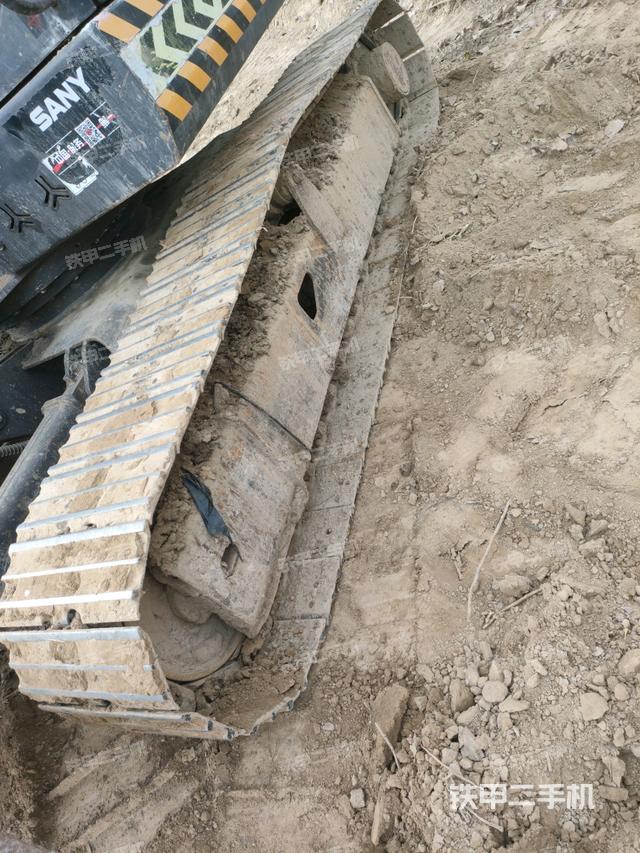 单侧履带整体（整机外观）