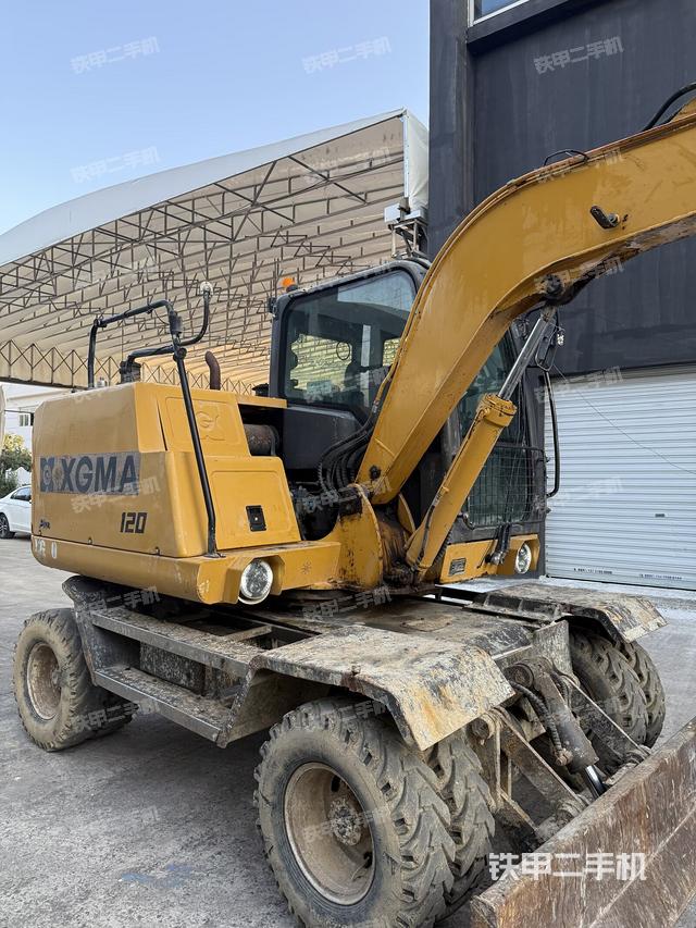 厦工XG8075W挖掘机