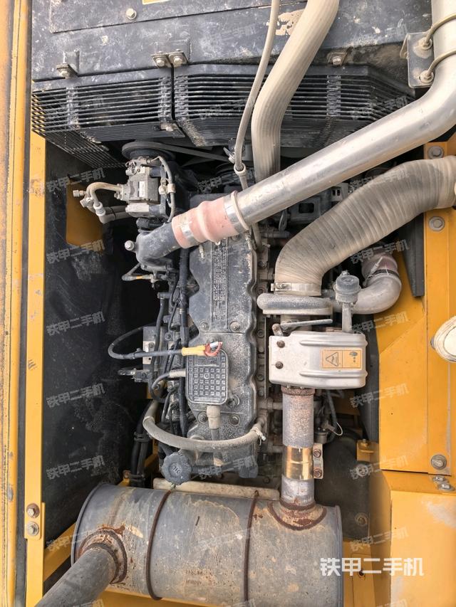 气门室盖螺丝特写（上车部件）