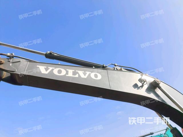 大臂整体 右侧（工作和回转装置）