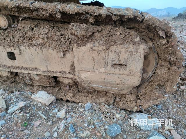 右側(cè)行走馬達(dá)蓋板（行走機(jī)構(gòu)）