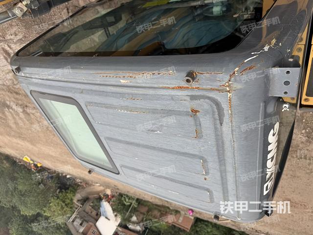 驾驶室顶部俯视（上车部件）