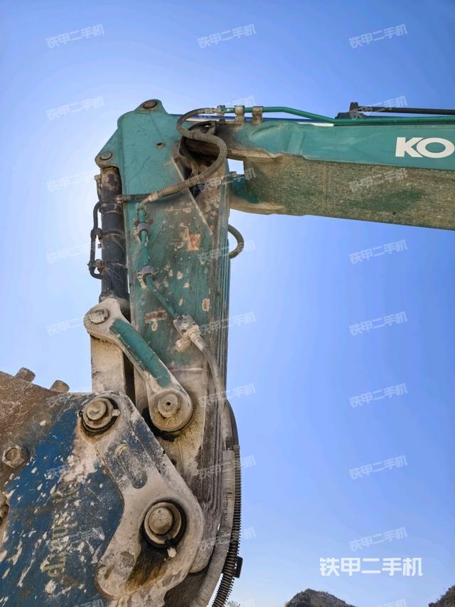 小臂整体左后（工作和回转装置）