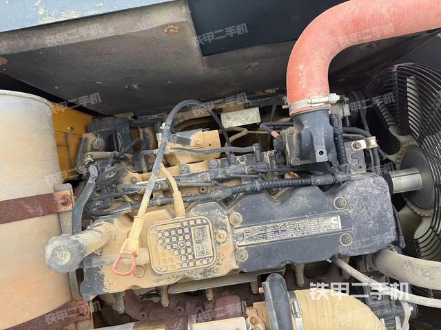 發(fā)動(dòng)機(jī)整體俯視（整機(jī)外觀）