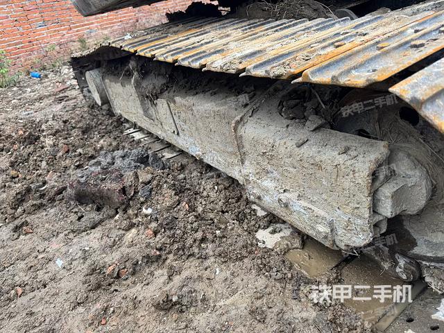 单侧履带整体（整机外观）