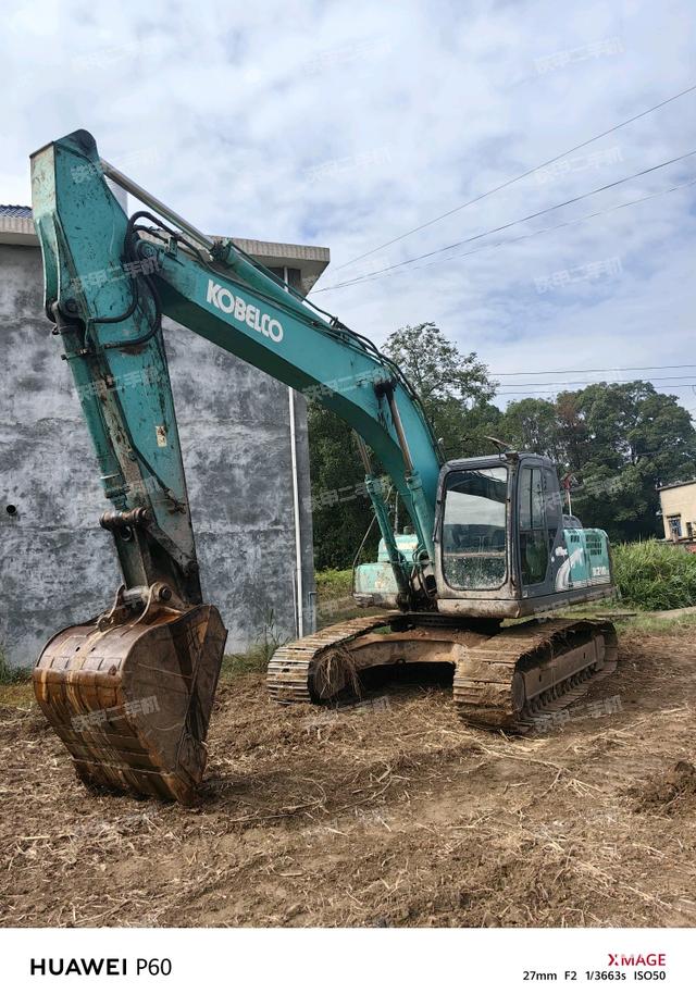 神钢SK210LC-8挖掘机