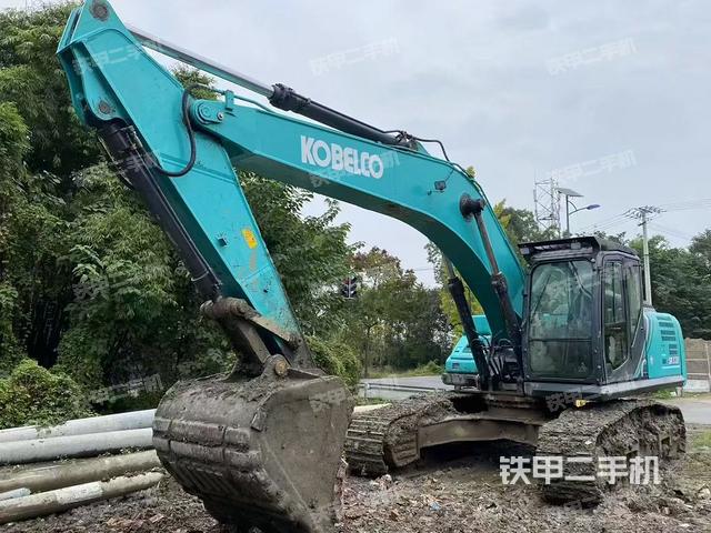 神鋼SK270XD-10挖掘機(jī)