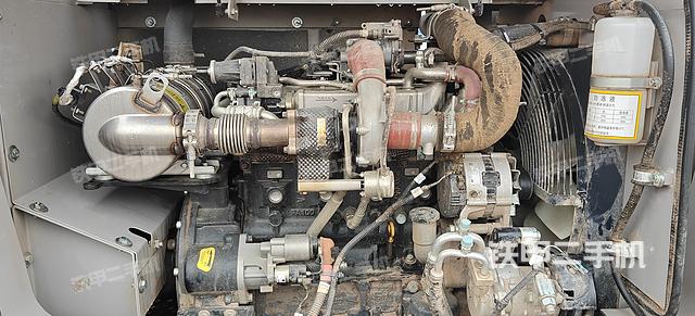 发动机整体俯视（整机外观）