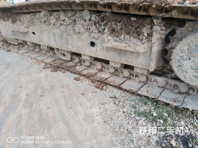 左驅(qū)動(dòng)輪（行走機(jī)構(gòu)）