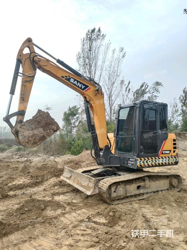 三一重工SY60C挖掘机