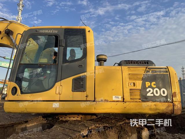 驾驶室整体（整机外观）