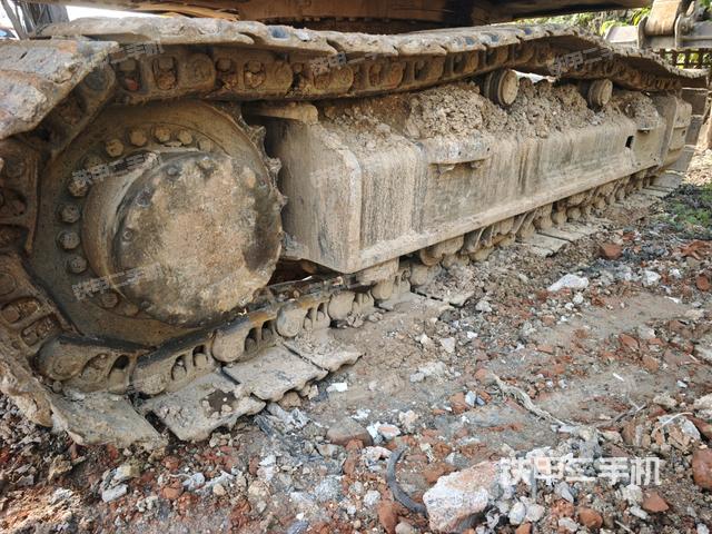 单侧履带整体（整机外观）