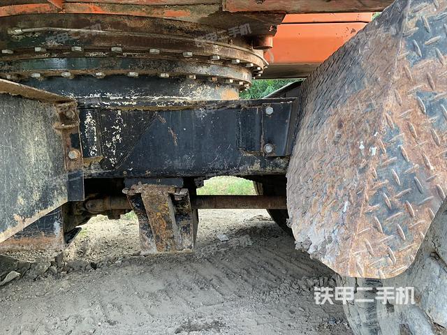 单侧履带整体（整机外观）