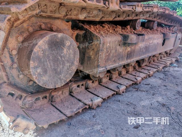 单侧履带整体（整机外观）