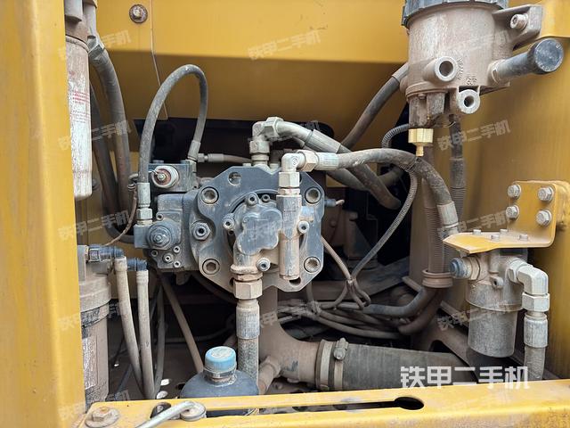 液压泵室（大件舱室）