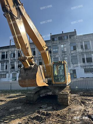 山東臨工E6205F挖掘機(jī)