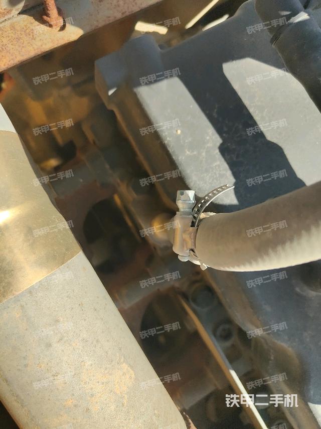 气门室盖螺丝特写（上车部件）