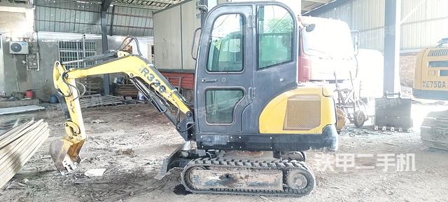 山东立派R330CC挖掘机