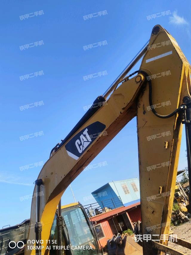 小臂整體左后（工作和回轉(zhuǎn)裝置）