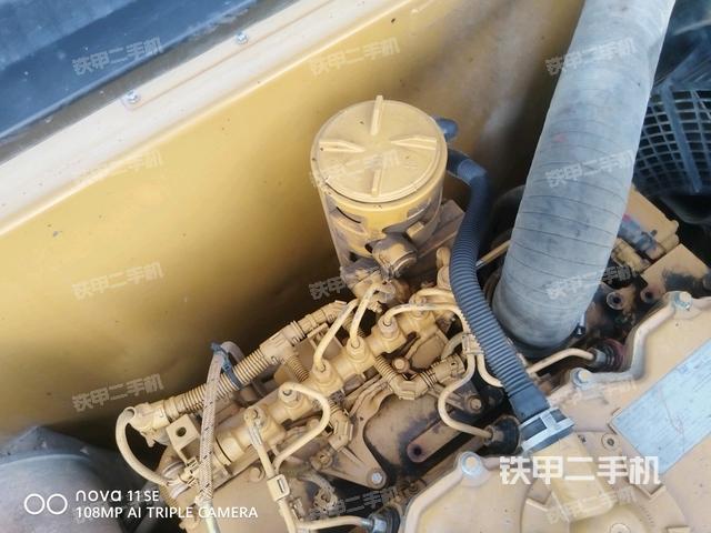 中央回轉(zhuǎn)接頭特寫（上車部件）