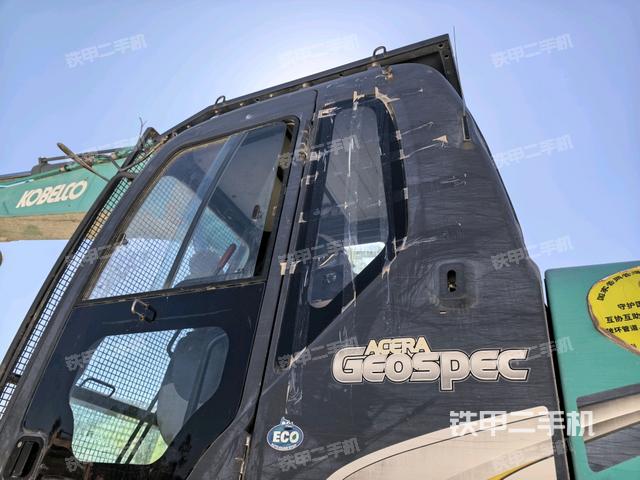 右侧玻璃角标（驾驶室部分）