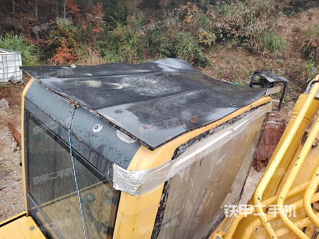 驾驶室顶部（整机外观）