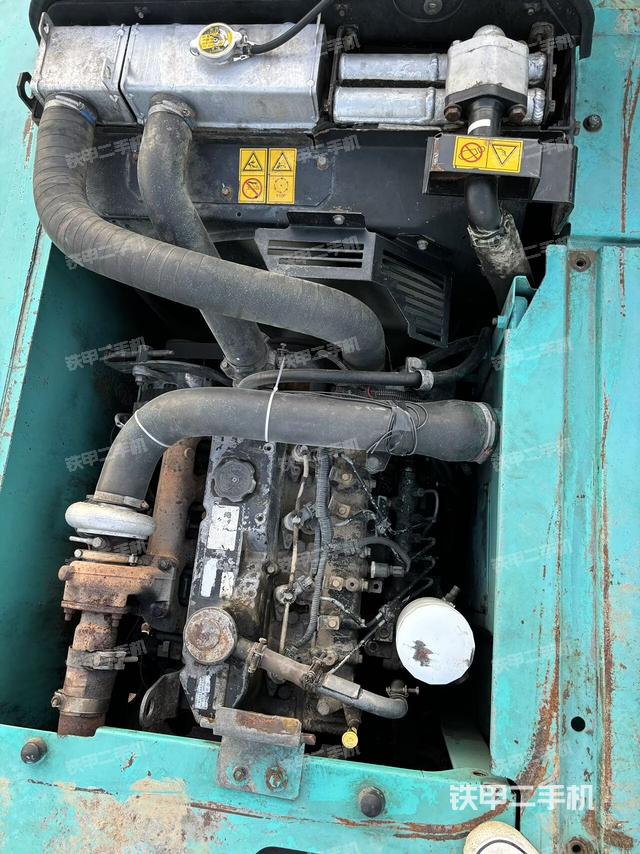 发动机整体俯视（整机外观）