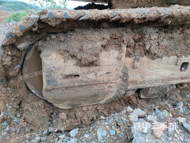 左側(cè)行走馬達(dá)蓋板（行走機(jī)構(gòu)）