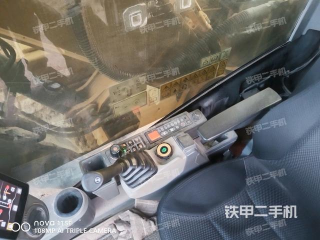 座椅后部（駕駛室部分）