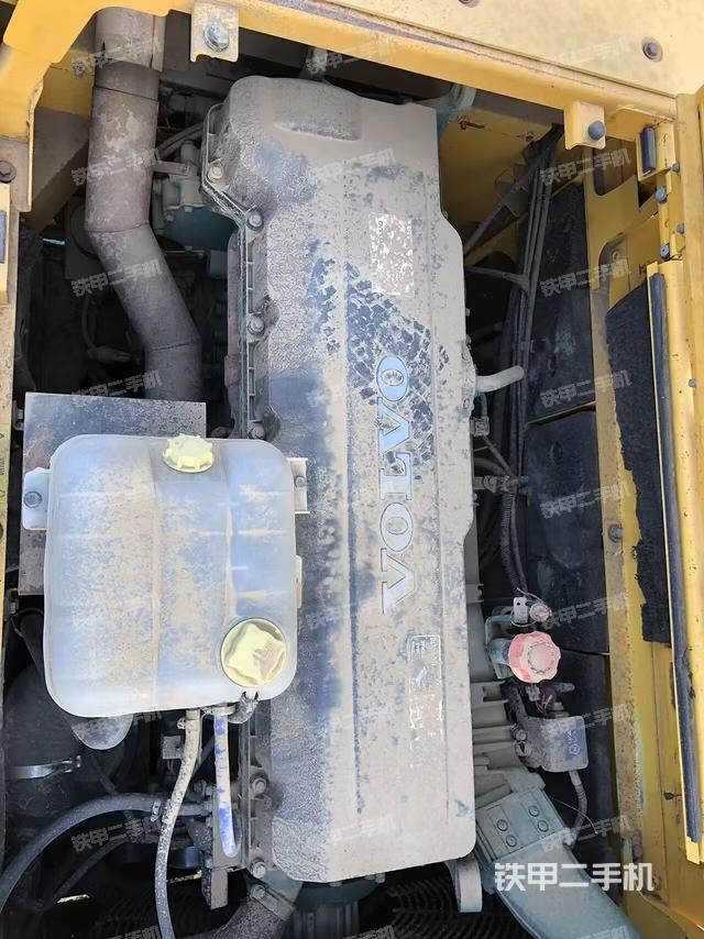 发动机整体俯视（整机外观）